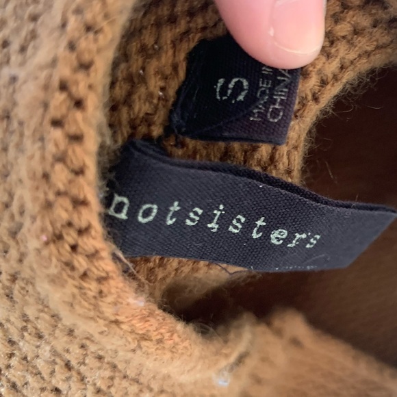 High Neck Sweater - Picture 3 of 3